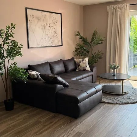 Apartment Traum-ferienwohnung Ueber 2 Etagen Mit Sonnenterasse Und Seenaehe *